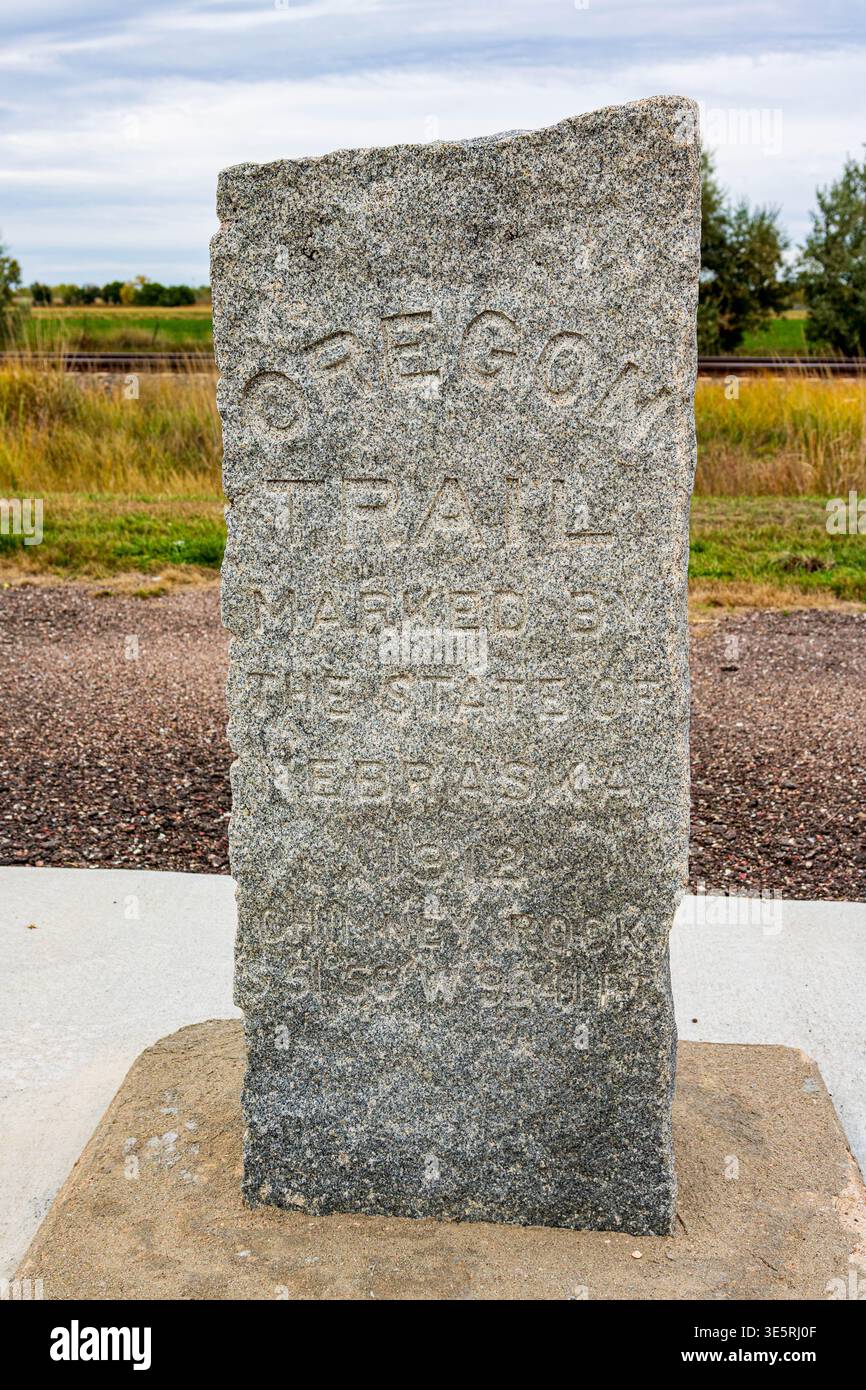 Oregon Trail marqueur à Chimney Rock par l'État du Nebraska 1912 sur l'autoroute 92 à Bayard Nebraska.. Banque D'Images