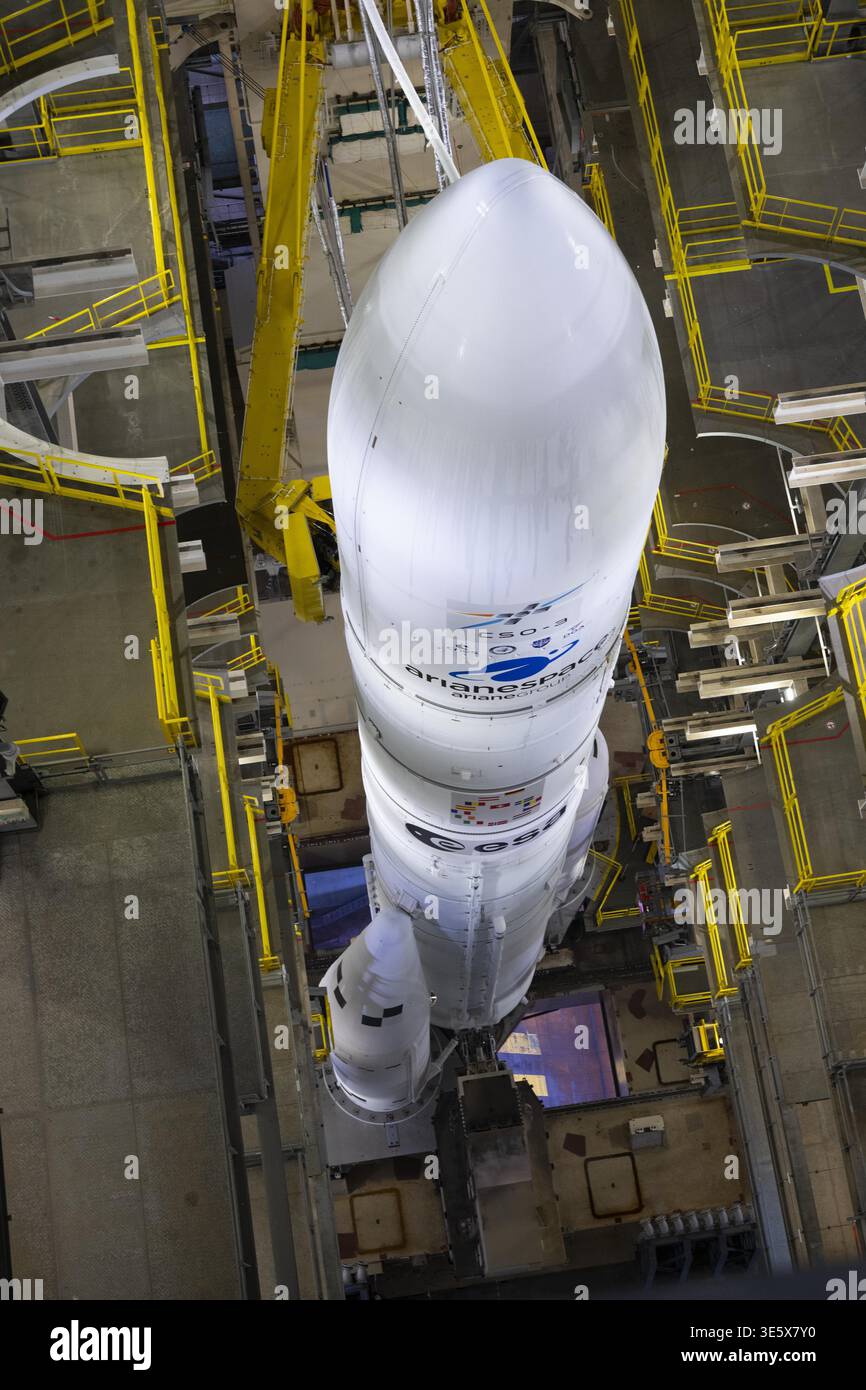 Ariane 6 vol VA263 prêt pour le lancement au complexe de lancement ELA-4 du port spatial européen de Kourou, Guyane française, le 4 mars 2025. Banque D'Images