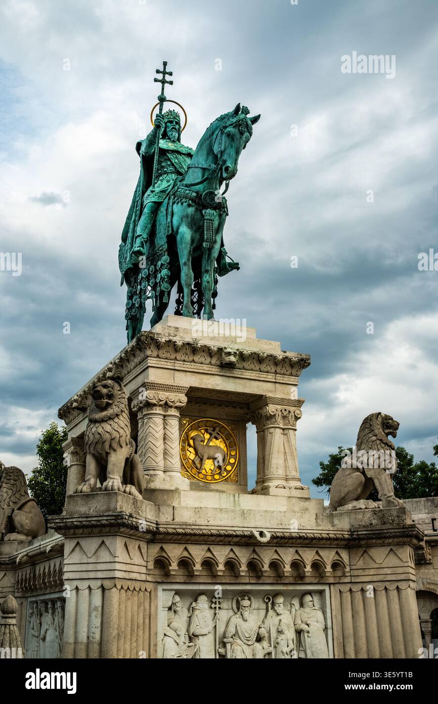 Statue de Saint Étienne à cheval à Budapest Banque D'Images
