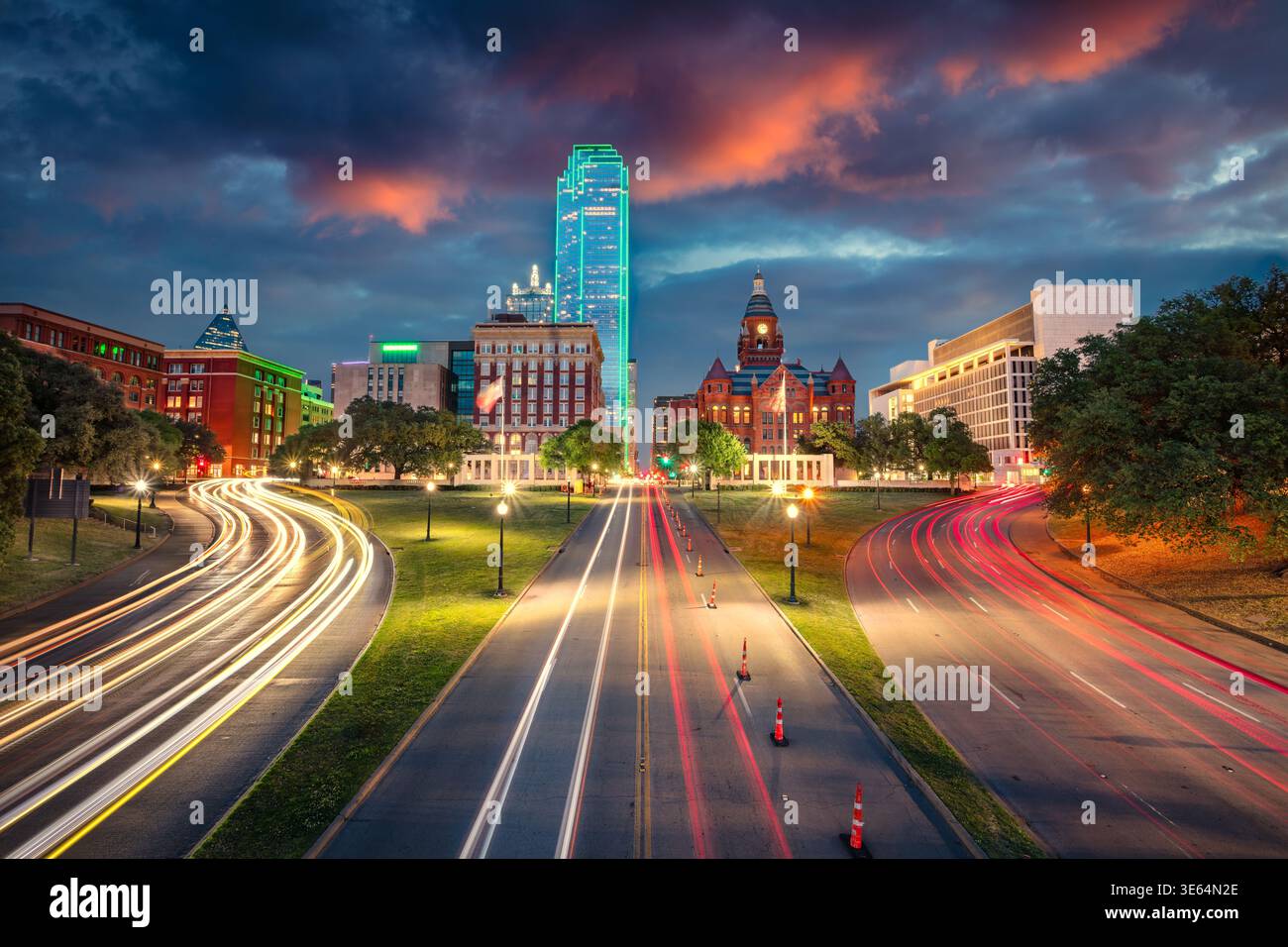 Dallas, Texas, États-Unis. Image de paysage urbain de Dallas, Texas à l'heure bleue du crépuscule. Banque D'Images