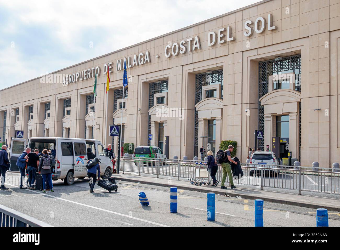 Malaga Espagne, Andalousie, Malaga-Costa del sol Aéroport Aeropuerto de AGP, façade extérieure de l'aéroport bâtiment terminal aeropuertode malaga costa del sol signe Banque D'Images