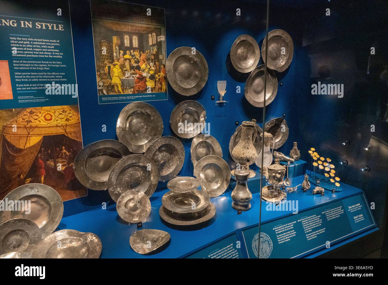 Portsmouth, Royaume-Uni - 12 avril 24 : canon corrodé affiché au-dessus d'une étiquette indiquant "le pistolet qui a identifié la Mary Rose" au Mary Rose Museum, ports Banque D'Images