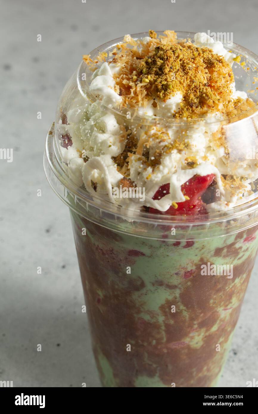 Une vue d'un shake au chocolat de Dubaï. Banque D'Images