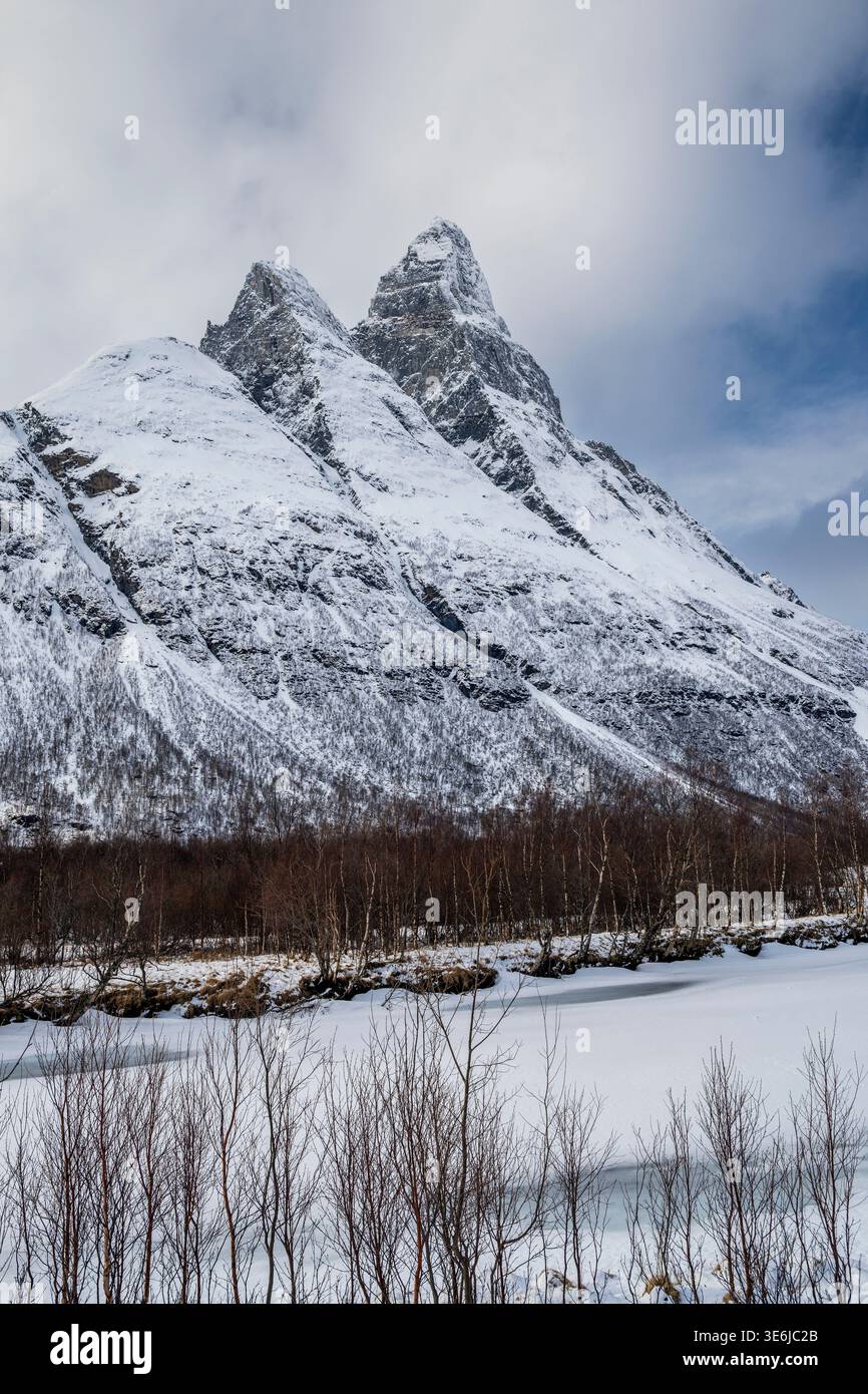 Mont Otertinden, Signaldalen, Troms, Norvège Banque D'Images