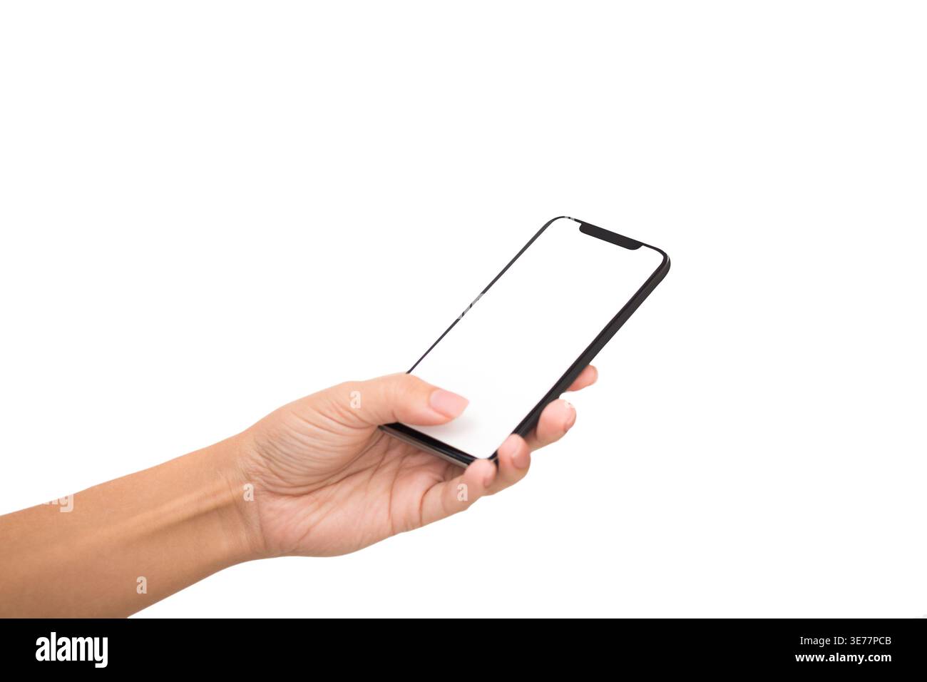 Main de femme touchant l'écran du téléphone portable avec son pouce Banque D'Images