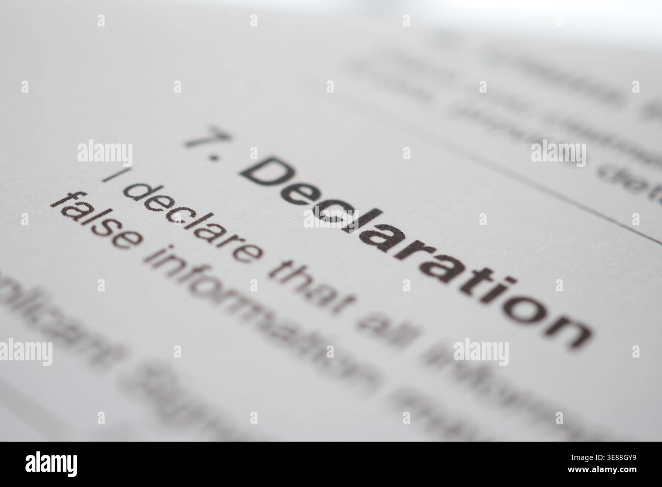 Formulaire de déclaration avec déclaration importante en gras Banque D'Images