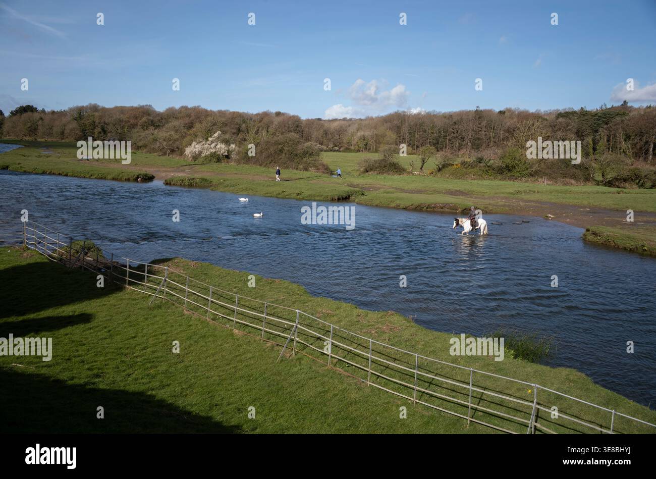Château d'Ogmore, situé près du village d'Ogmore dans la vallée de Glamorgan, pays de Galles, à l'est d'Ogmore-by-Sea, et au sud de Bridgend, pays de Galles, Royaume-Uni Banque D'Images