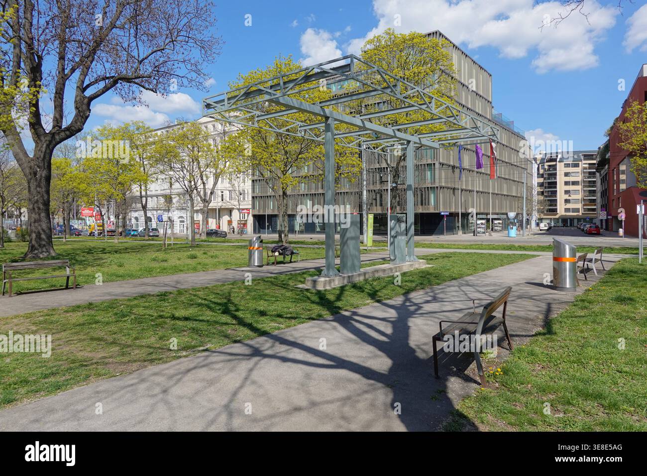 Wien, Tony Schmale, Tanke 24/7 Kunst dans öffentlichen Raum // Vienna, Tony Schmale, Tanke 24/7 oeuvre *** Vienna, Tony Schmale, Tanke 24 7 Art in publ Banque D'Images