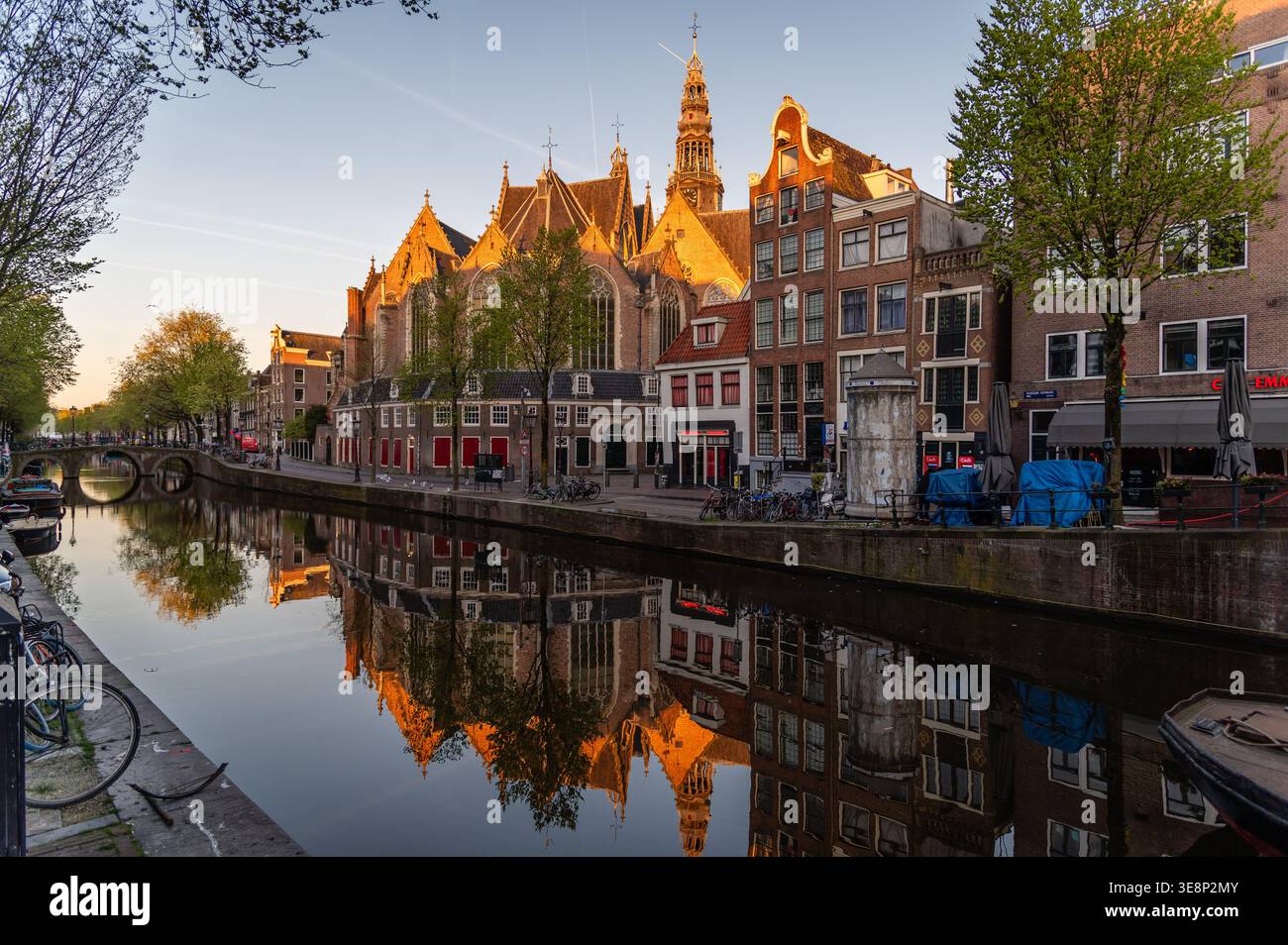 Canal d'Amsterdam à l'aube, Amsterdam, pays-Bas Banque D'Images