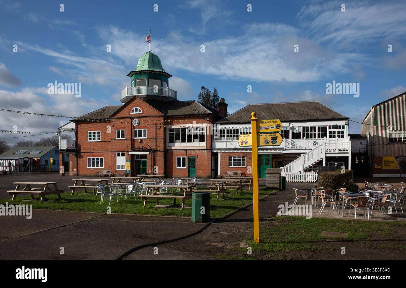 Clubhouse au Brooklands Museum, Weybridge, Surrey, Angleterre Banque D'Images