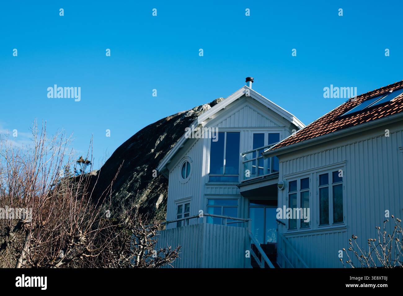 Une maison en bois blanc en Suède Banque D'Images