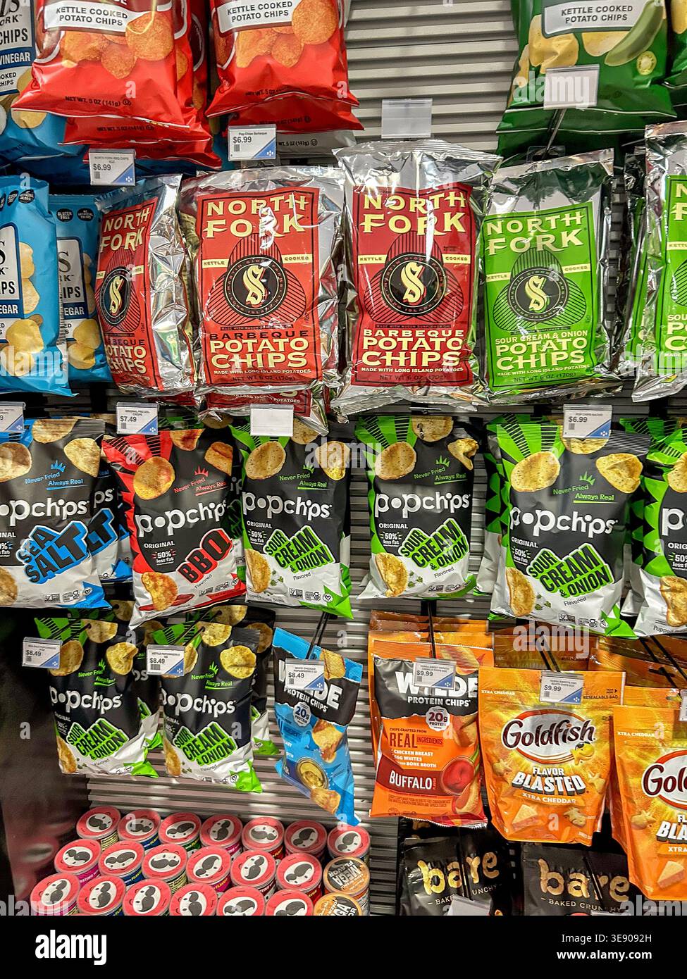 New York City, NY, États-Unis, vue rapprochée à l'intérieur, Junk Food, chips de pommes de terre, en vente à l'intérieur de la boutique locale, (aéroport John F Kennedy), Banque D'Images