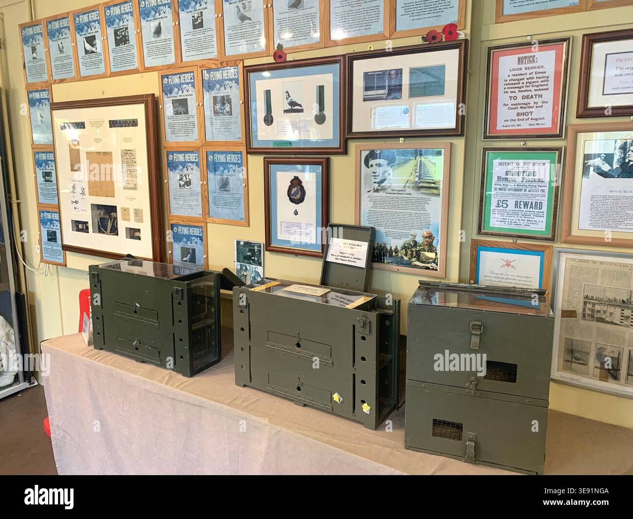 Bletchley Park House Buckinghamshire célèbre bâtiment et parc utilisé pendant la 11e Guerre mondiale pour des artefacts de code de cette époque musée et boutique Banque D'Images