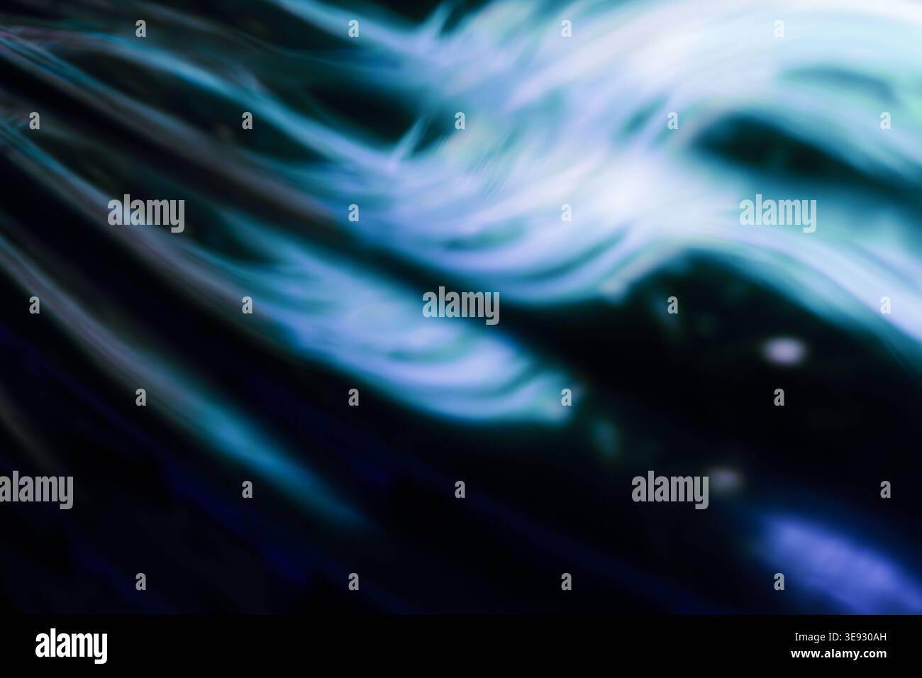 Traînées de lumière bleu cinéma et sarcelle avec effet de flou Banque D'Images