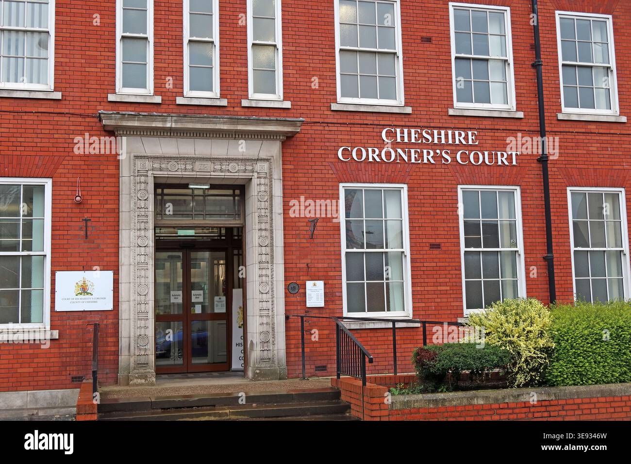 Les bureaux de la Cour du coroner du Cheshire sur Museum Street, Warrington, où les enquêtes et les enquêtes sur les décès sont traitées. Banque D'Images