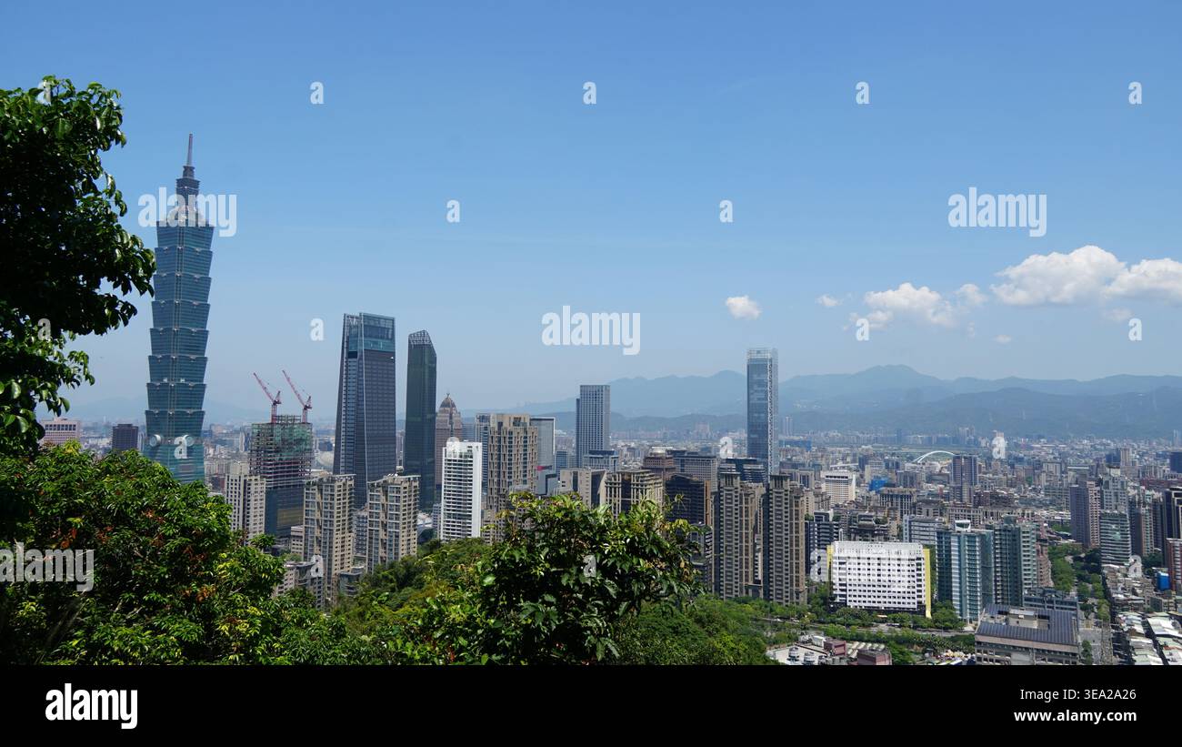 Taipei Skyline : le cœur de Taïwan moderne Banque D'Images