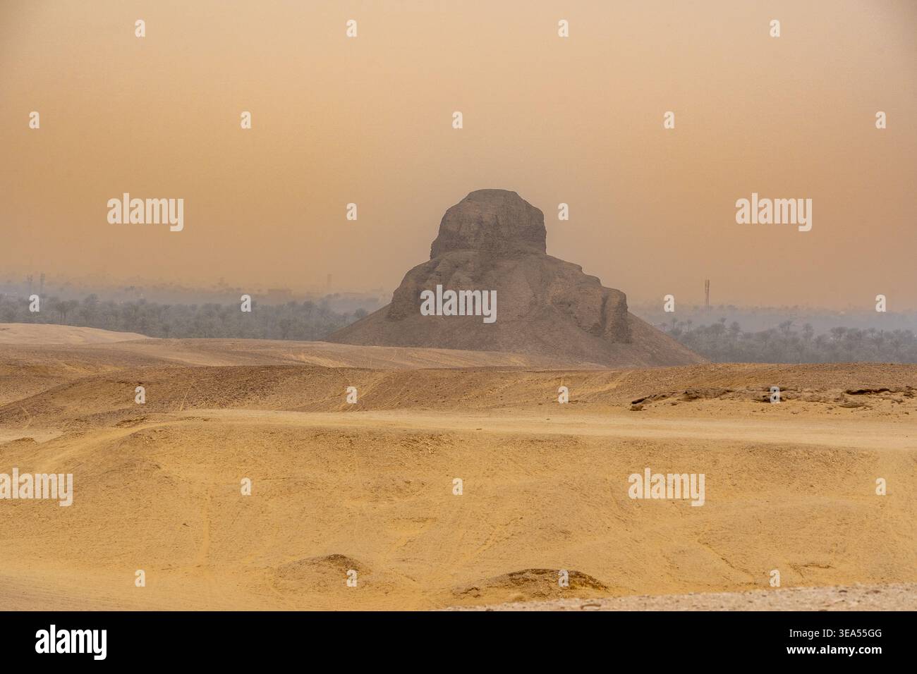 Pyramide noire d'Amenemhat III, dynastie XII du moyen Empire 1850 av. J.-C. Banque D'Images