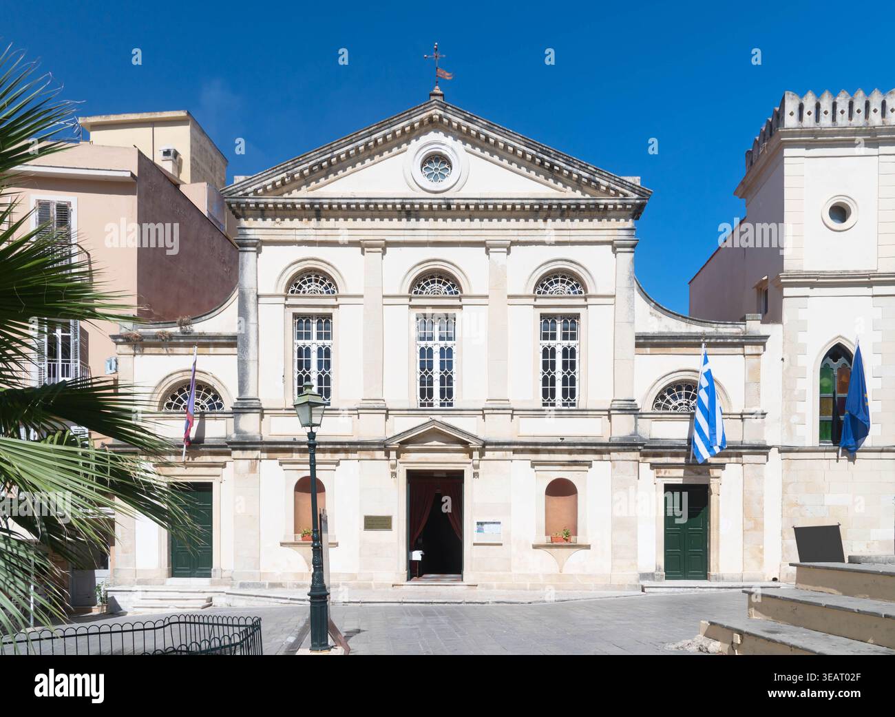 Corfou, île Ionienne, Grèce - juillet - 09 - 2025 - la Cathédrale Saint Jacob et Saint Christophe. Banque D'Images