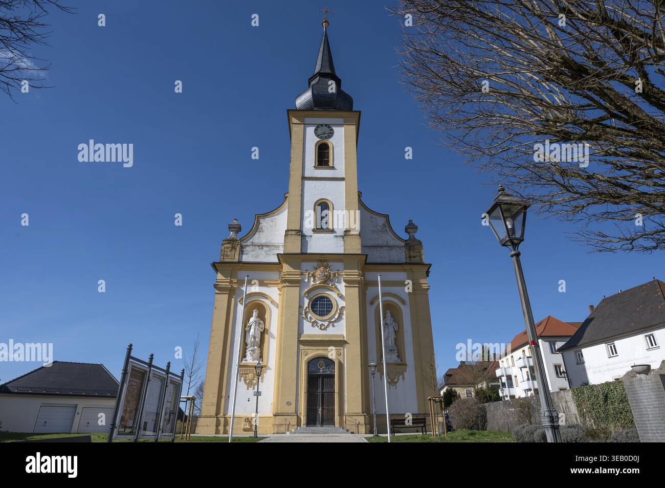 Église paroissiale de l'Assomption de Marie, construite 1778 - 1781, Hollfeld, haute-Franconie, Bavière, Allemagne Banque D'Images