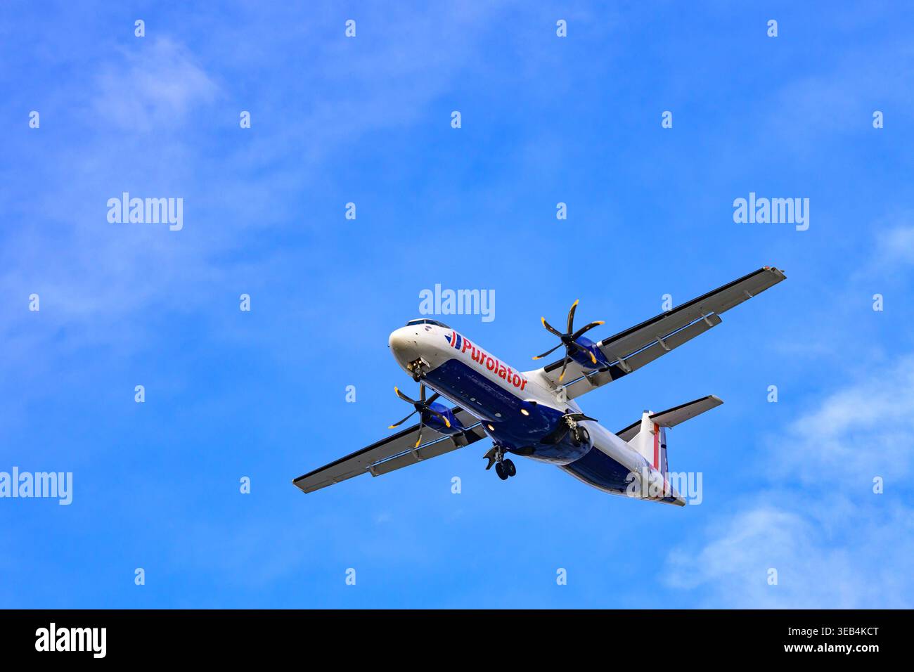 Purolator, ATR 72 est un biturbopropulseur régional Courier, avion. Banque D'Images