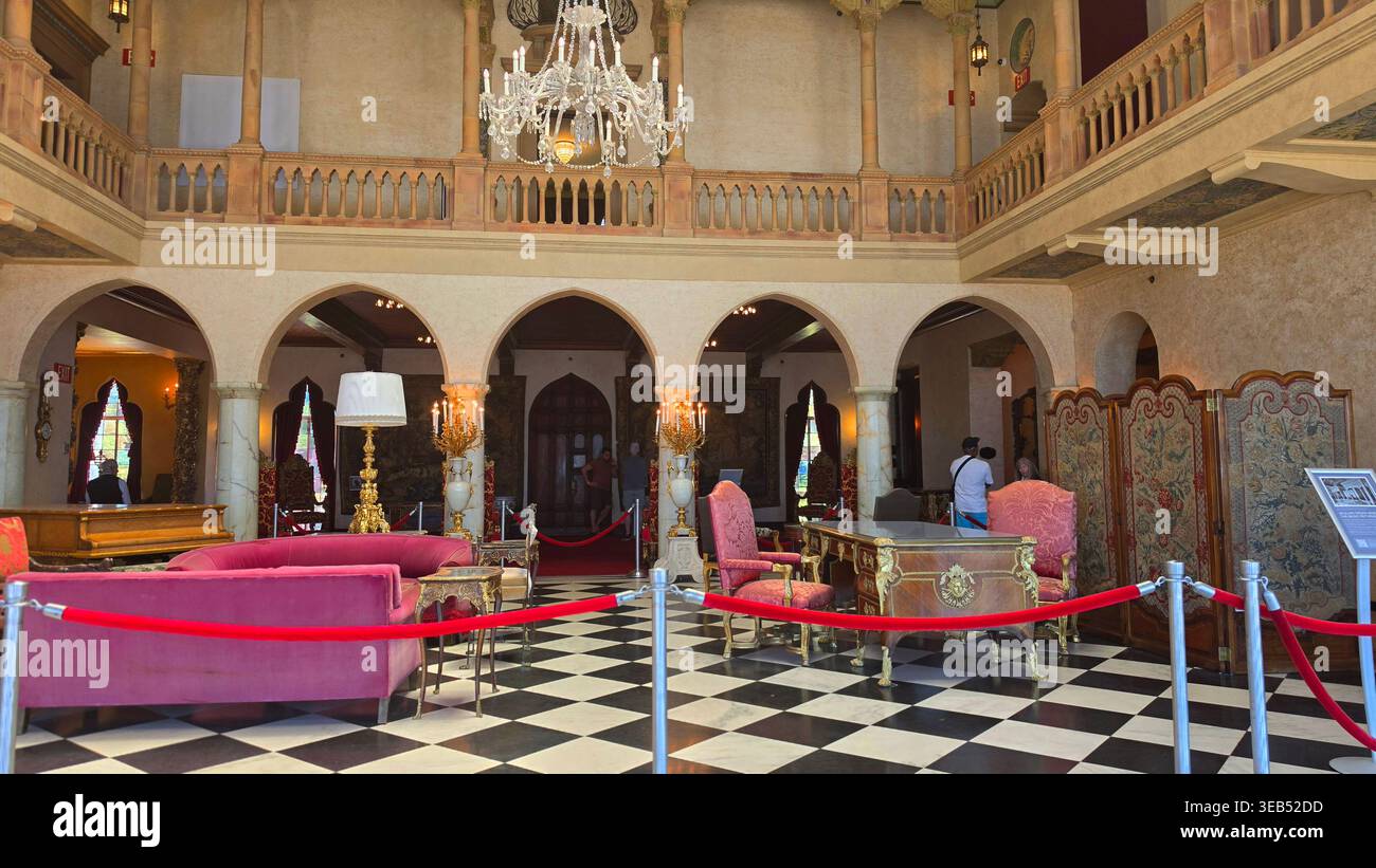 Grande salle dans Ca' d'Zan Mansion de John et Mable Ringling Museum of Art Sarasota Florida USA 04.21.2026 Banque D'Images