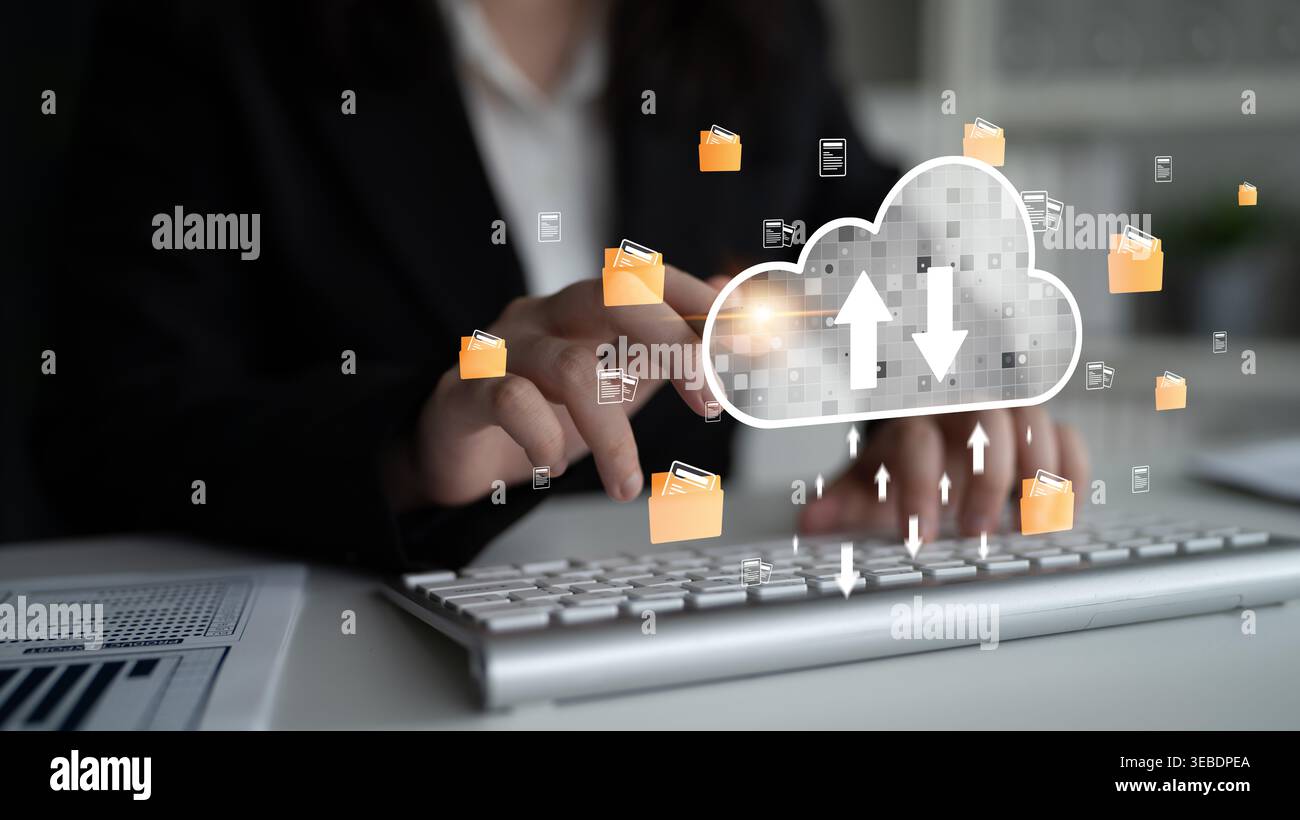 Le cloud computing favorise la croissance numérique grâce à un stockage de données sécurisé, une infrastructure évolutive et des solutions stratégiques basées sur le cloud. Loquet Banque D'Images