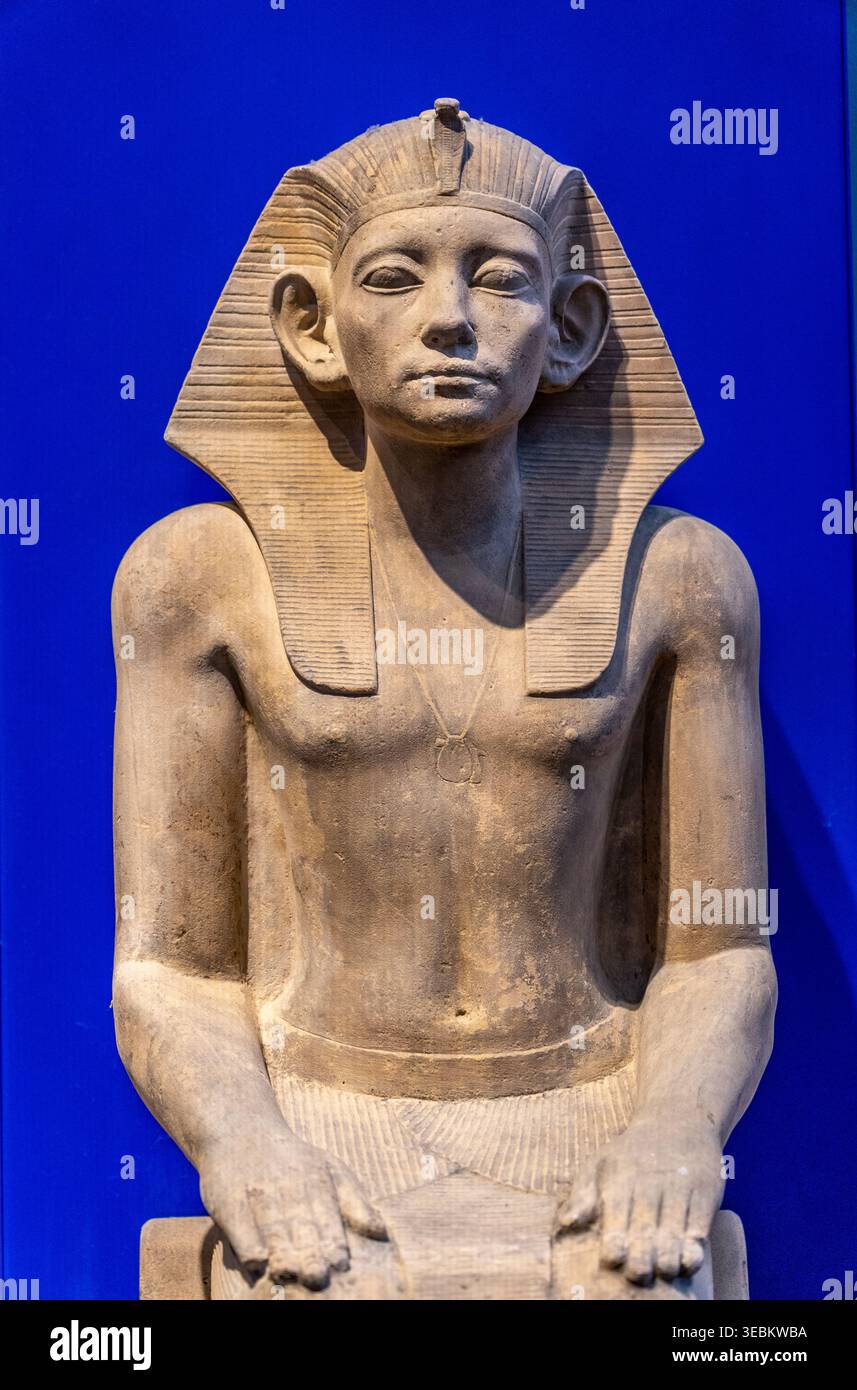Statue d'Amenemhat III (12e dynastie), Pharaon du moyen Empire (1853–1805 av. J.-C.), Grand Musée égyptien Banque D'Images