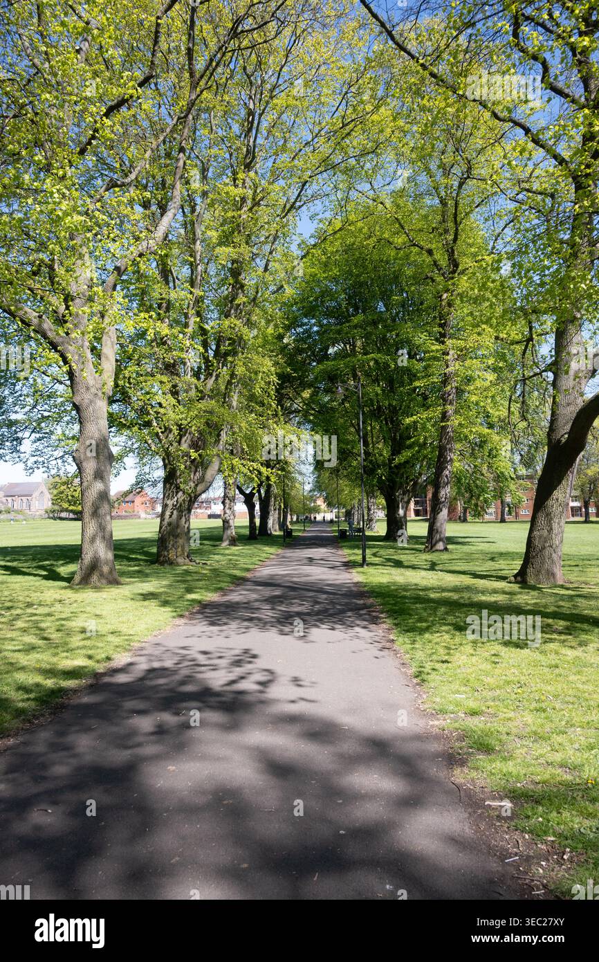 The Recreation Ground au printemps, Nuneaton, Warwickshire, Angleterre, Royaume-Uni Banque D'Images