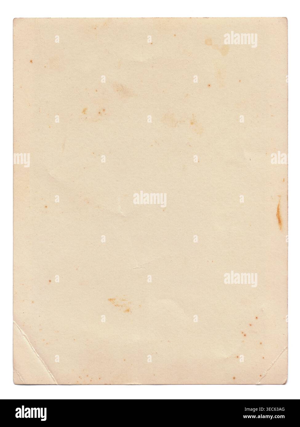 Fond vintage de vieille texture de papier déchiré ancienne avec des taches. Vieux papier comme arrière-plan. Texture intéressante du vieux papier jauni légèrement endommagé Banque D'Images