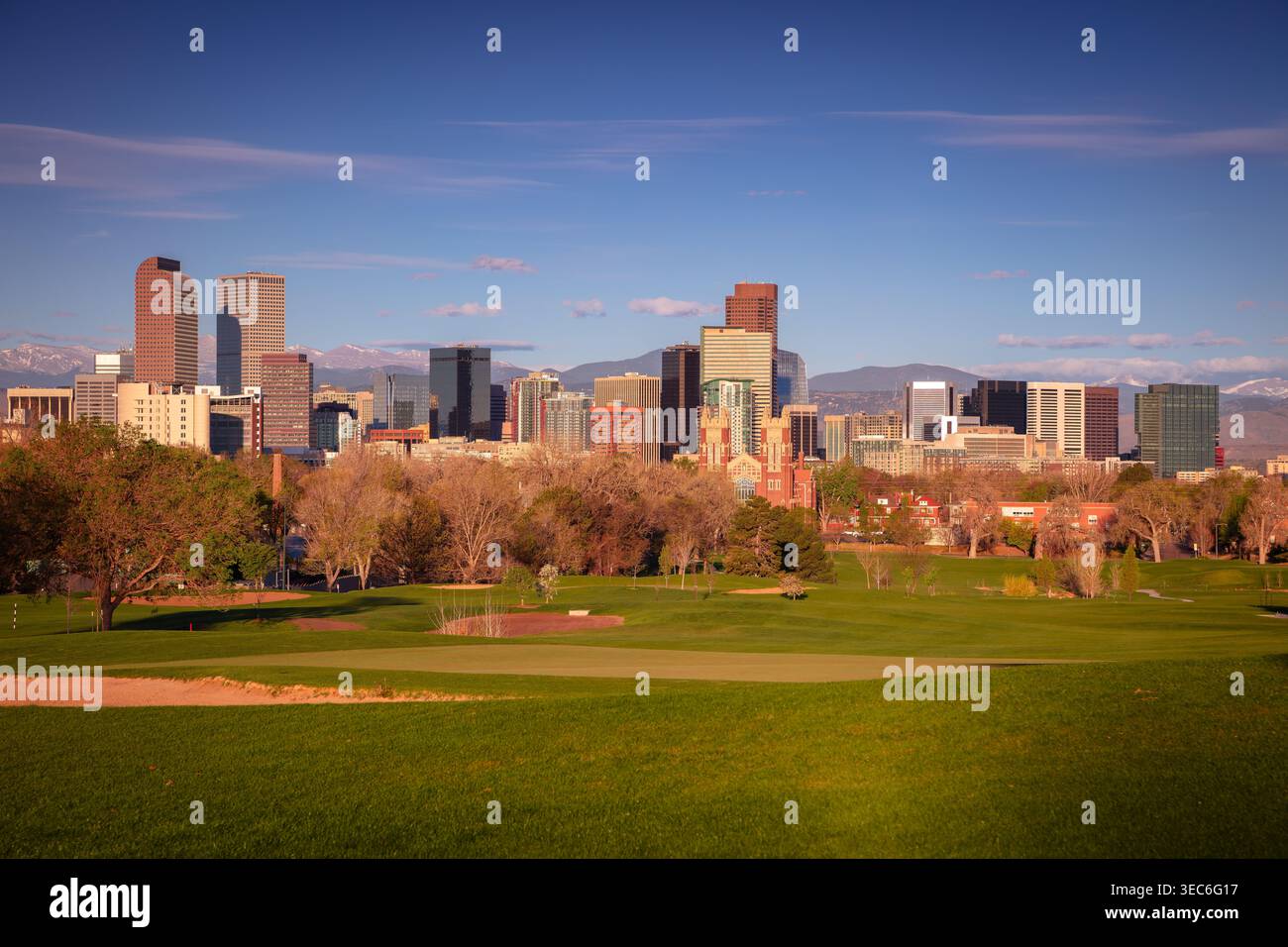 Denver, Colorado, États-Unis. Image de paysage urbain de Denver, Colorado au matin ensoleillé de printemps. Banque D'Images