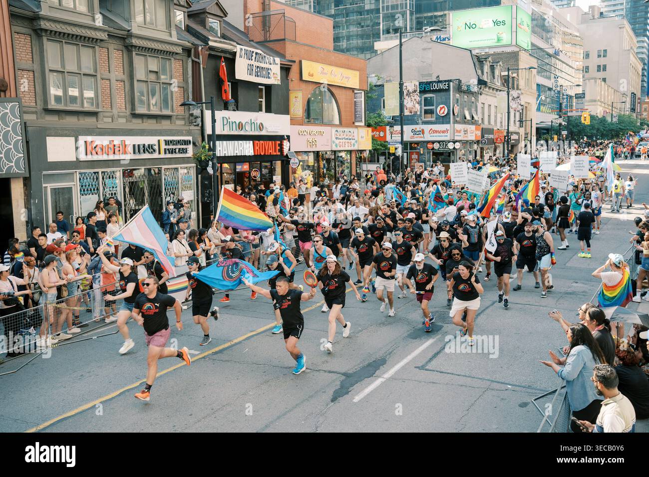 Toronto, Canada - 29 juin 2025 : Toronto Pride march Street Solidarity Banque D'Images