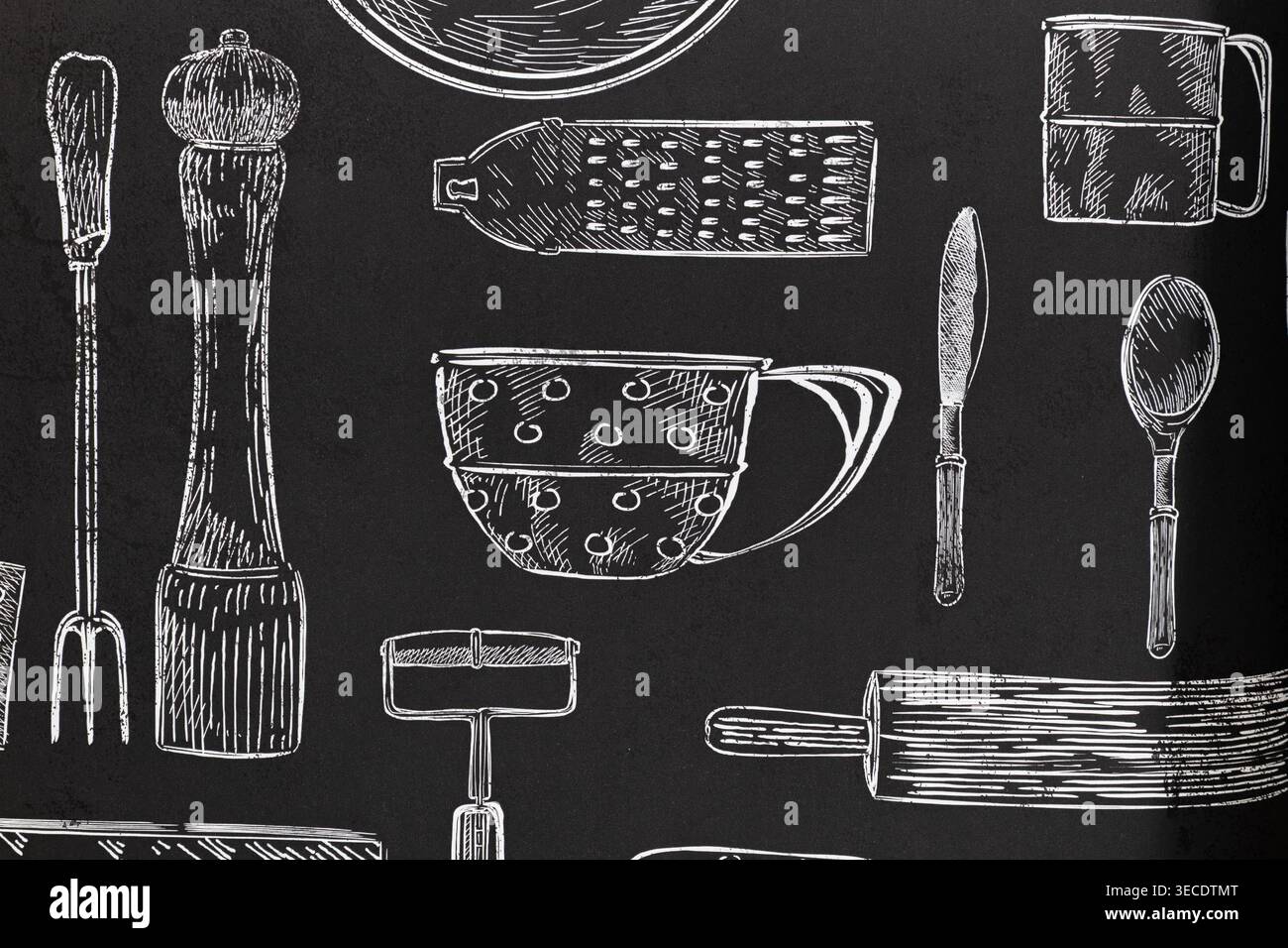Ustensiles de cuisine dessinés à la main sur fond noir de tableau noir Banque D'Images