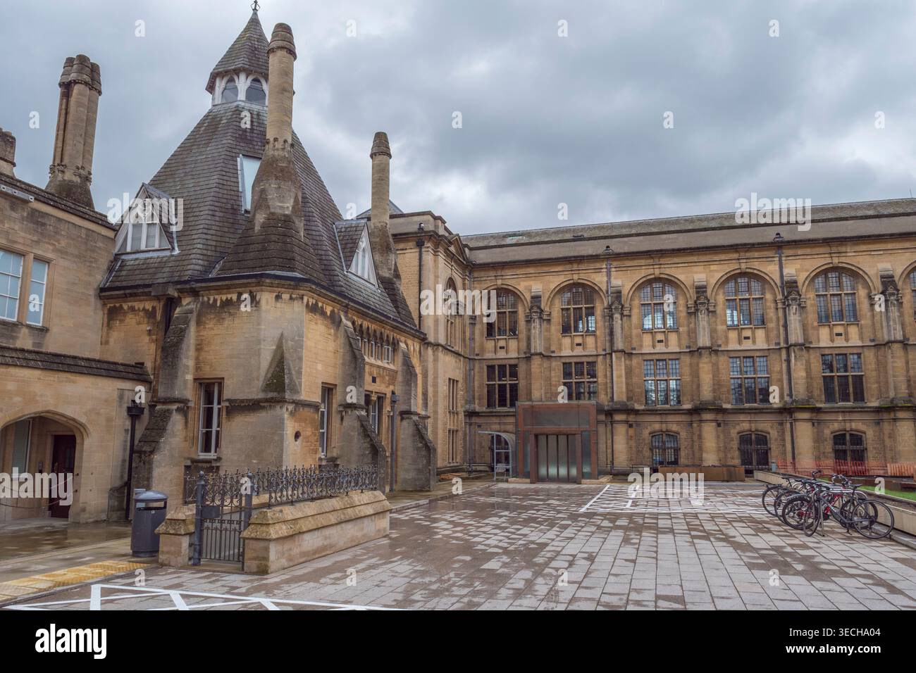 Vue générale à l'extérieur de la Radcliffe Science Library, Oxford University Museum of Natural History, Oxford, Royaume-Uni. Banque D'Images