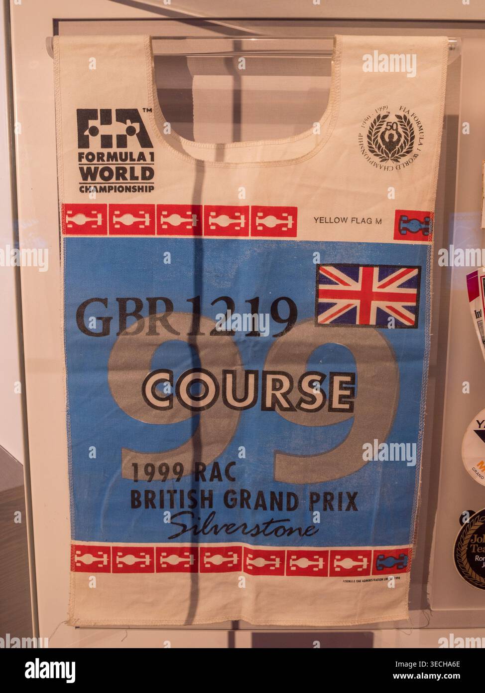 Dossard de Marshall du Grand Prix de Grande-Bretagne RAC 1999, Musée de Silverstone, circuit de Silverstone, Silverstone, Towcester, ROYAUME-UNI. Banque D'Images