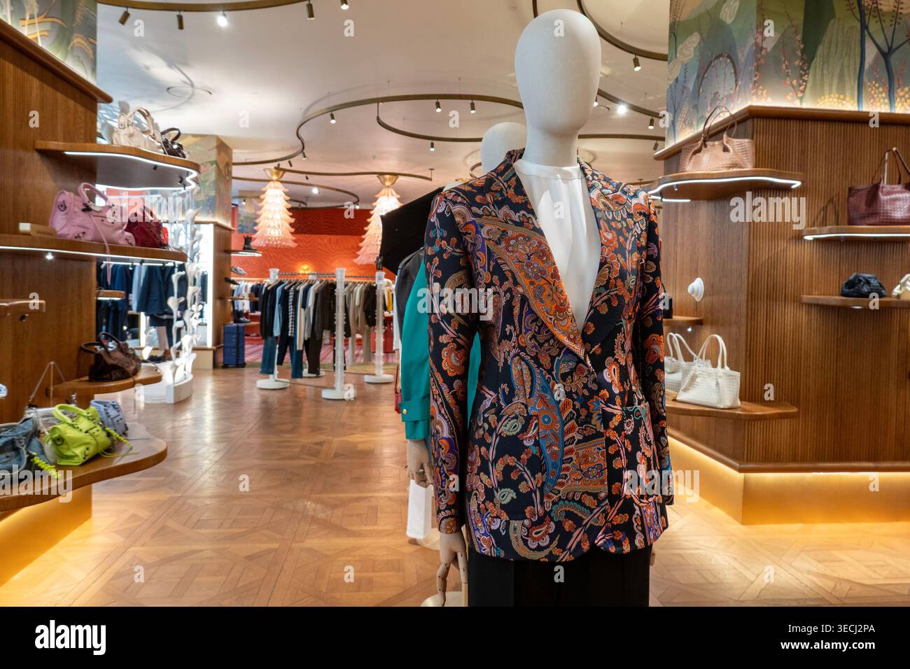 Printemps New York est un luxueux grand magasin français situé au 1 Wall Street dans le quartier financier de Manhattan, New York City, USA 2026 Banque D'Images