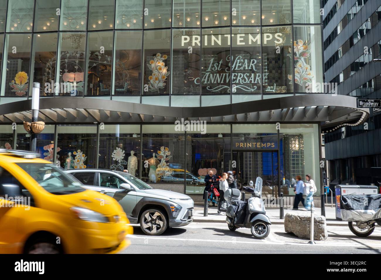 Printemps New York est un luxueux grand magasin français situé au 1 Wall Street dans le quartier financier de Manhattan, New York City, USA 2026 Banque D'Images