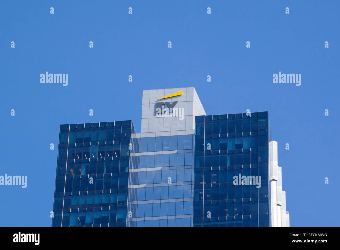 Immeuble de bureaux EY à Chicago, Illinois, États-Unis. Banque D'Images