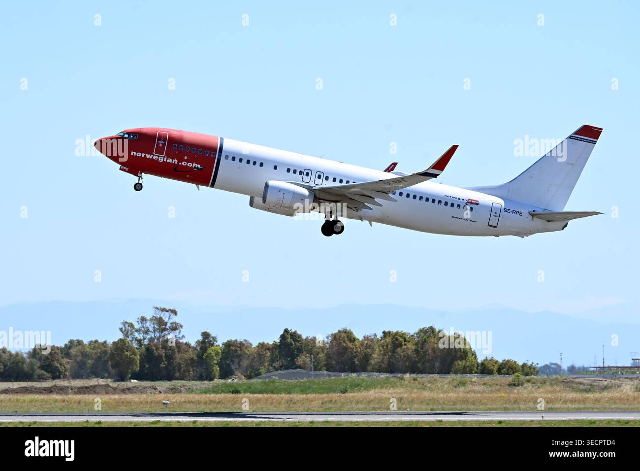 Rome, Latium. 01 mai 2026. Boeing 737-800 norvégien se-RPE. Avion pour l'aéroport de Fiumicino. Fiumicino (Italie), 1er mai 2026. Fotografo01 crédit : Agence photo indépendante/Alamy Live News Banque D'Images