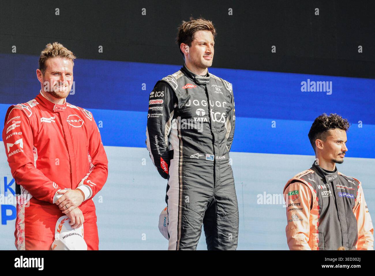 De gauche à droite : Oliver Rowland (GBR, Nissan). Mitch Evans (NZL, Jaguar TCS Racing), Pascal Wehrlein (GER, Porsche) ; cérémonie de remise des prix, 05.03.2026, Berlin (Allemagne), Motorsport, Championnat du monde ABB FIA Formula E, Berlin E-Prix 2026 Banque D'Images