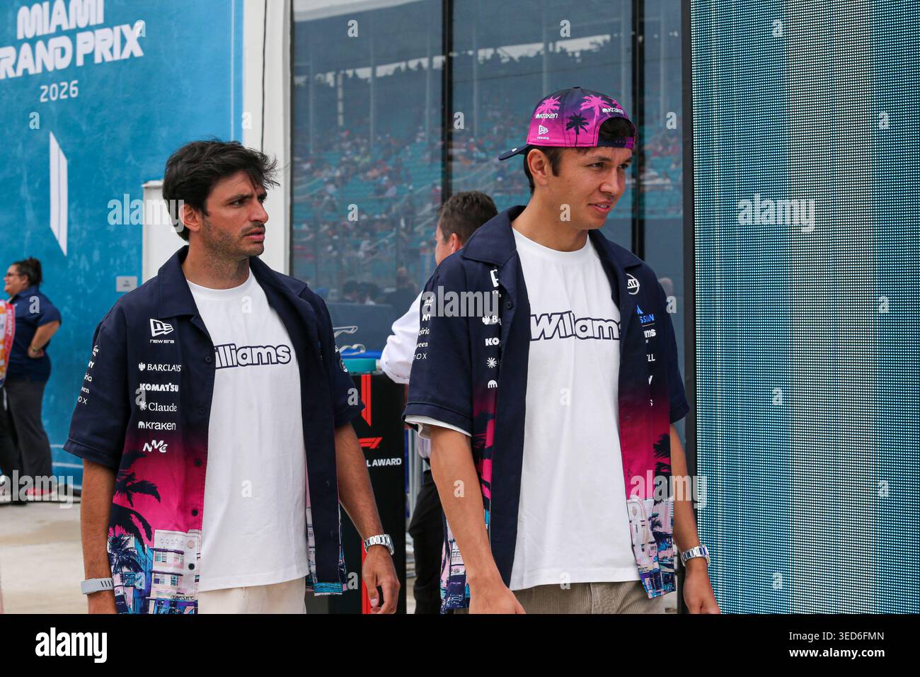 (55) Carlos Sainz Jr (ESP) - Atlassian Williams F1 Team - Williams FW48 - Mercedes et (23) Alexander Albon (THA) - Atlassian Williams F1 Team - Will Banque D'Images