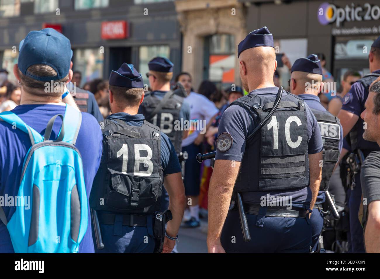 CRS est en démonstration parisienne Banque D'Images