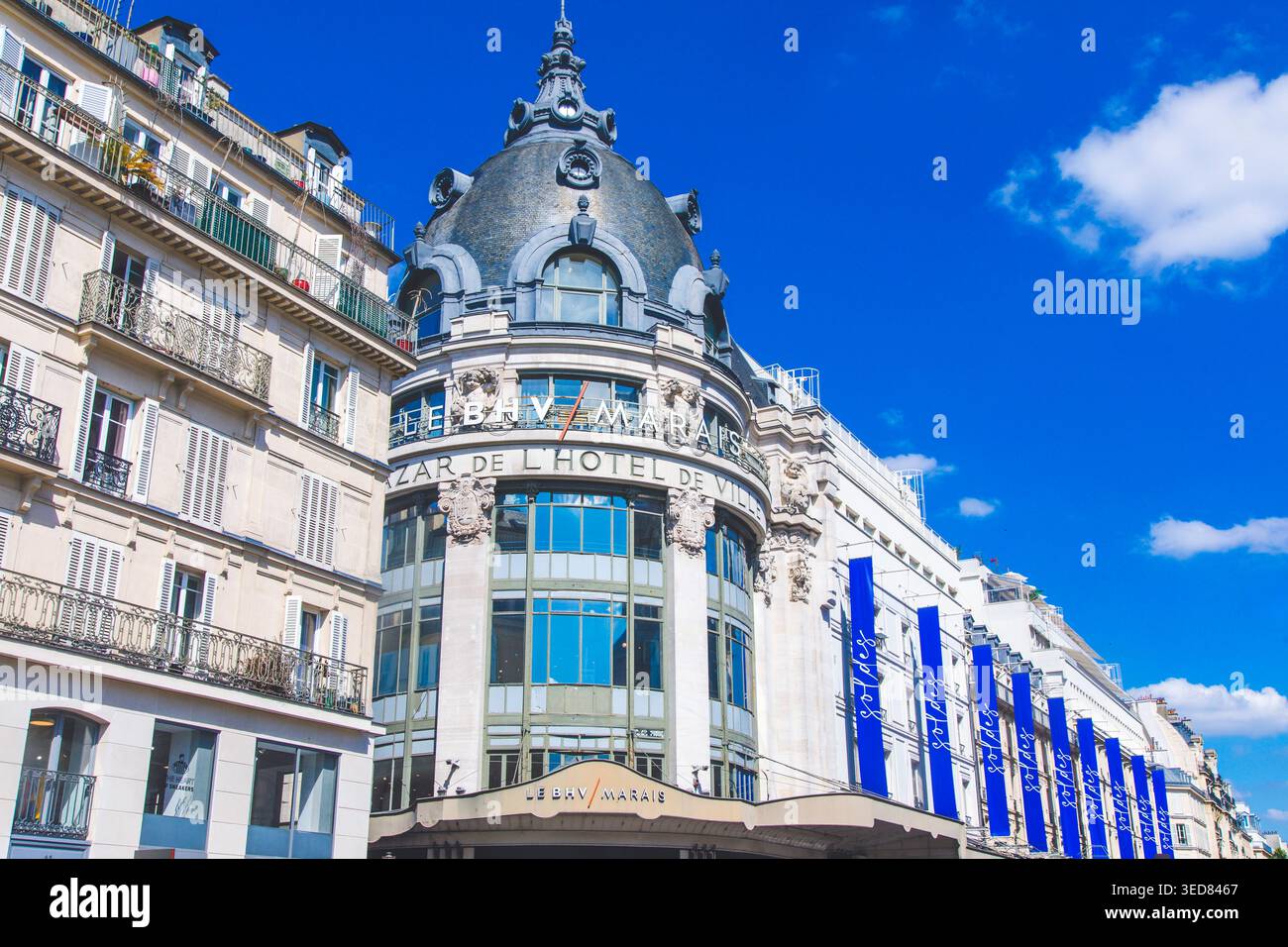 France, Ile-de-France, Paris, la façade du BHV Marais Banque D'Images