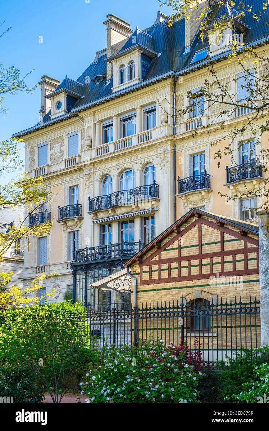 France, Rhône, Lyon, villas sur le boulevard des Belges (fin XIXe-début XXe siècle) le long du Parc de la Tête d'Or Banque D'Images