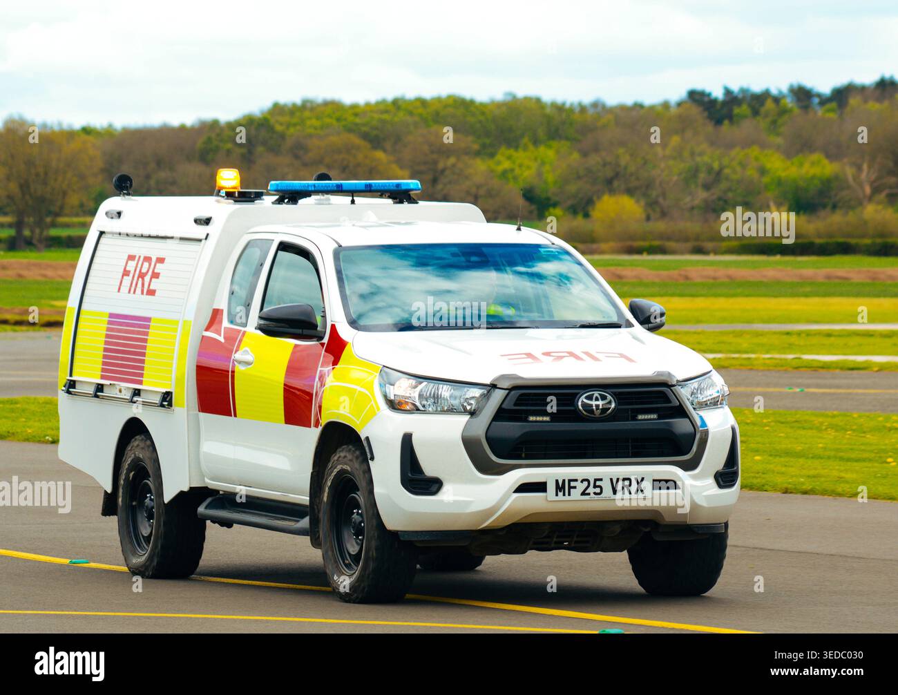 Camionnette de secours et d'incendie de l'aviation Banque D'Images