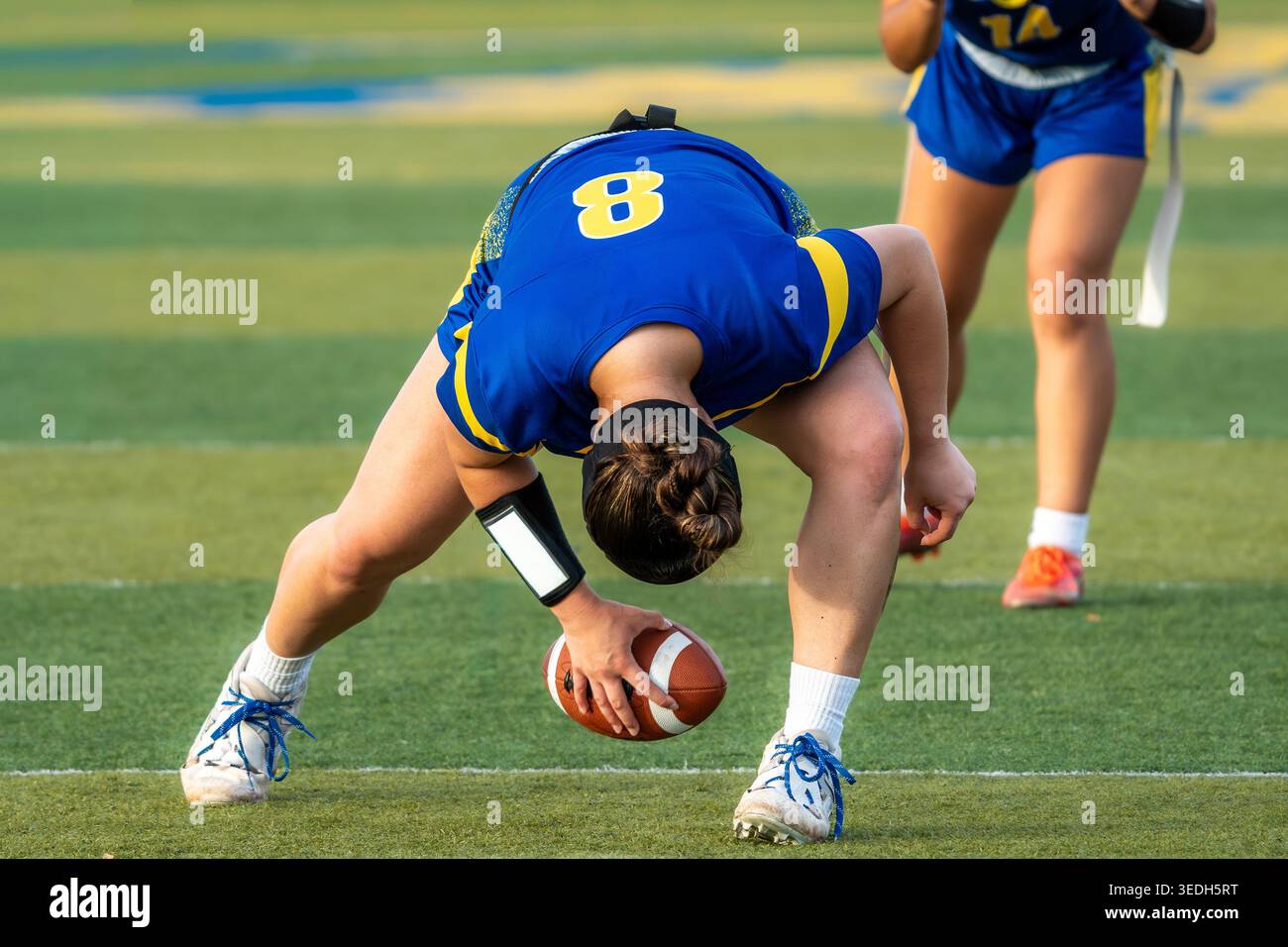 Flag Football Kaiser High School Cougars vs McKinley High School Tigers - Flag Football Game Banque D'Images