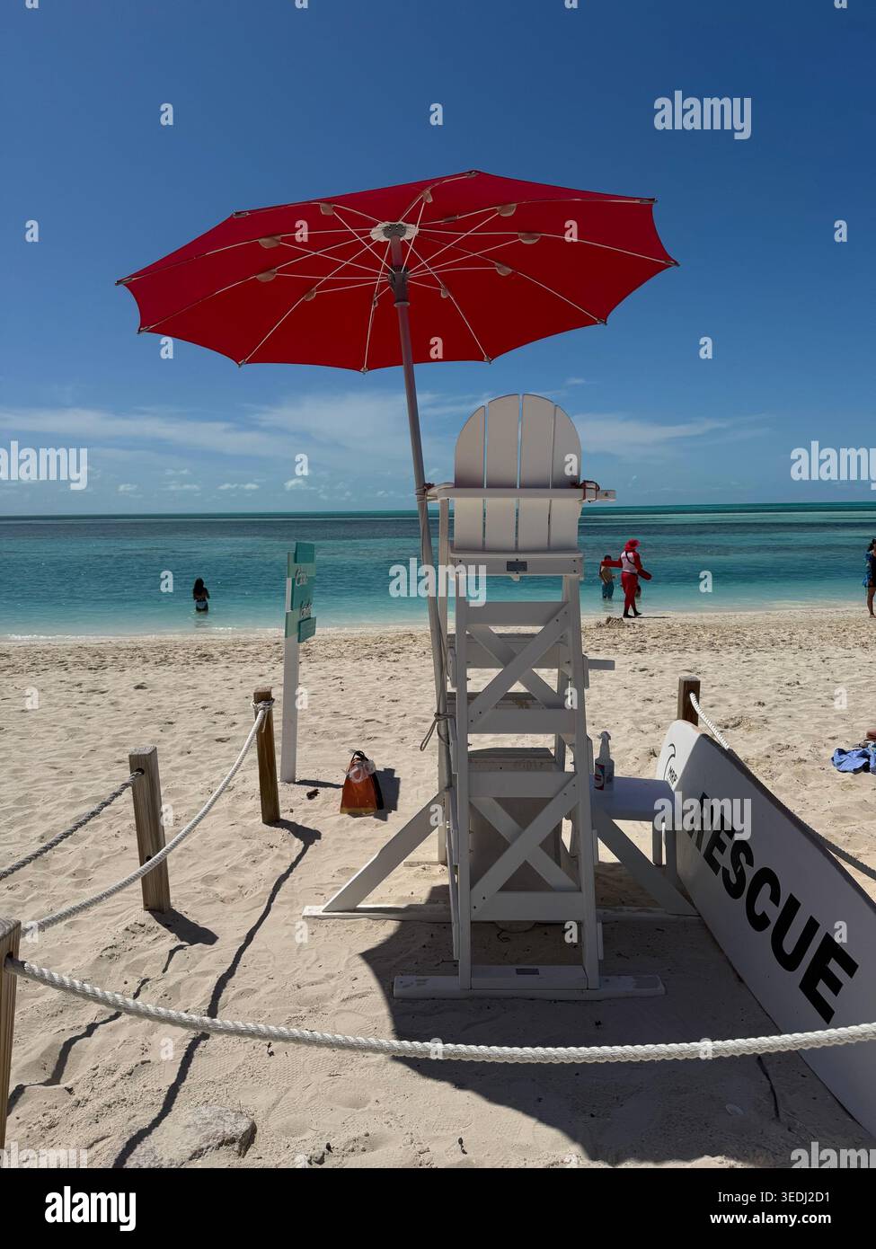 Station de sauveteur sur la plage des caraïbes - Image de stock capturée avec un smartphone
