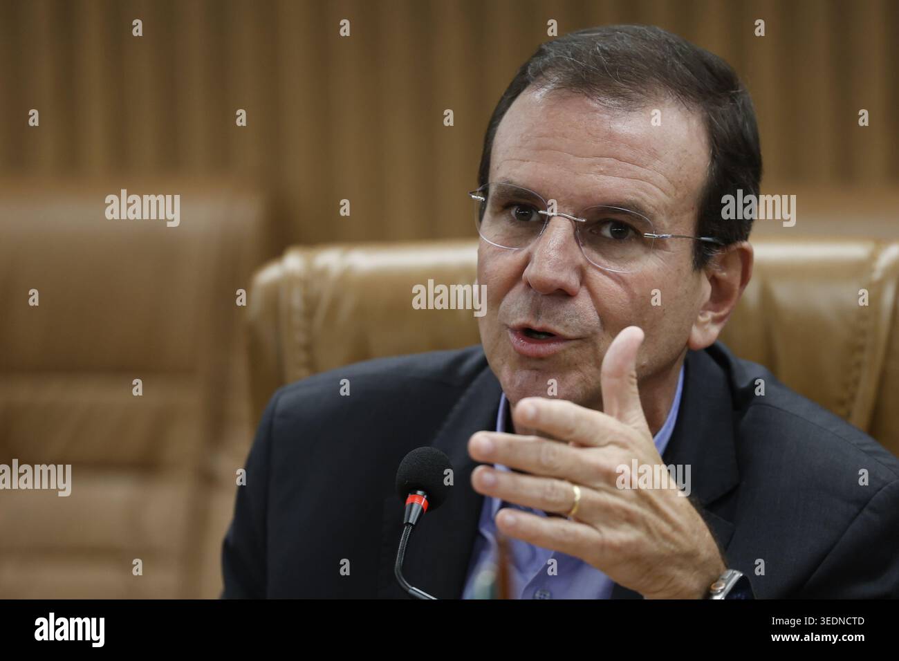 Portrait d'Eduardo Paes politicien ancien maire de Rio de Janeiro en course au candidat au poste de gouverneur aux prochaines élections Banque D'Images