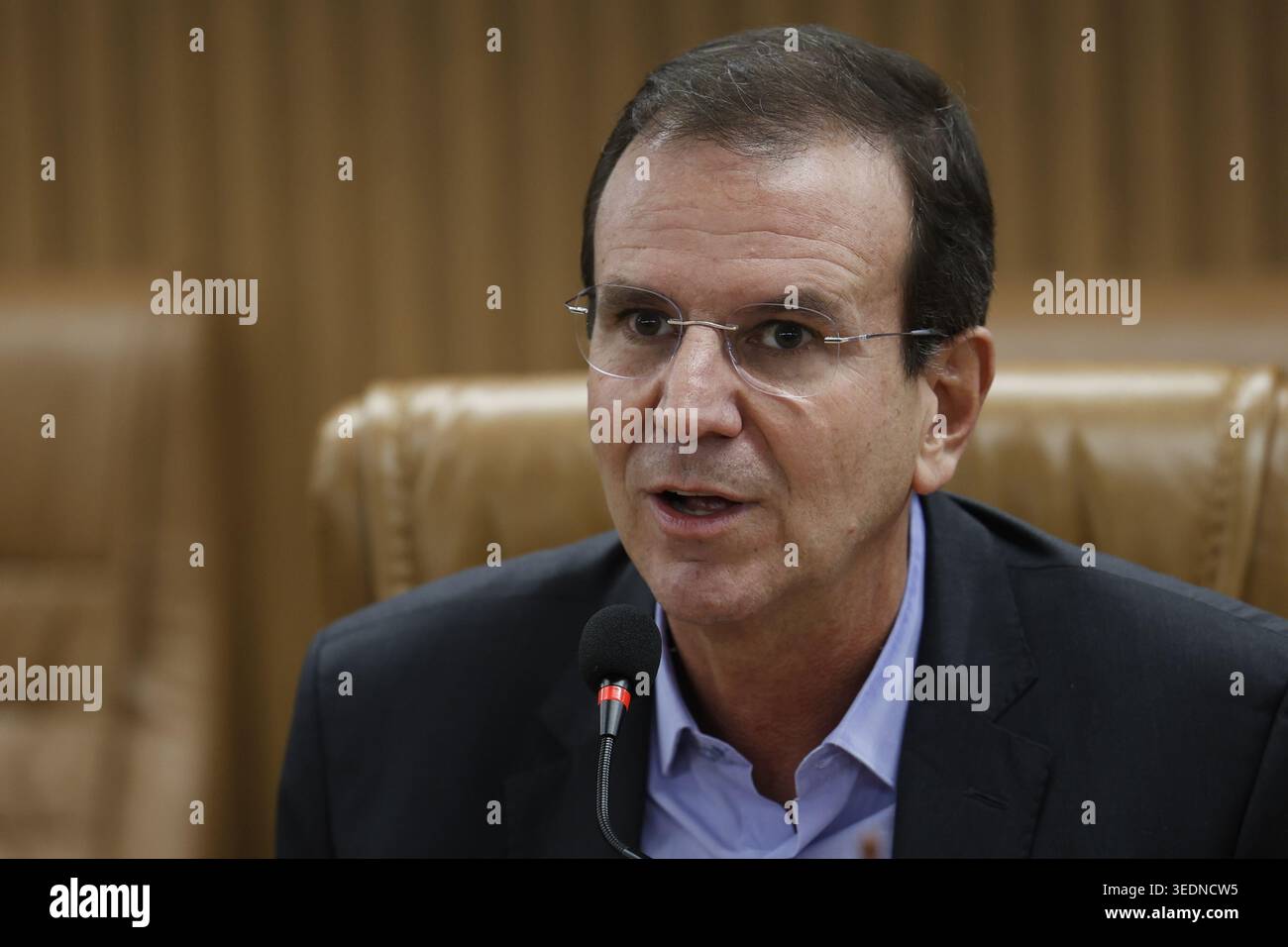 Portrait d'Eduardo Paes politicien ancien maire de Rio de Janeiro en course au candidat au poste de gouverneur aux prochaines élections Banque D'Images