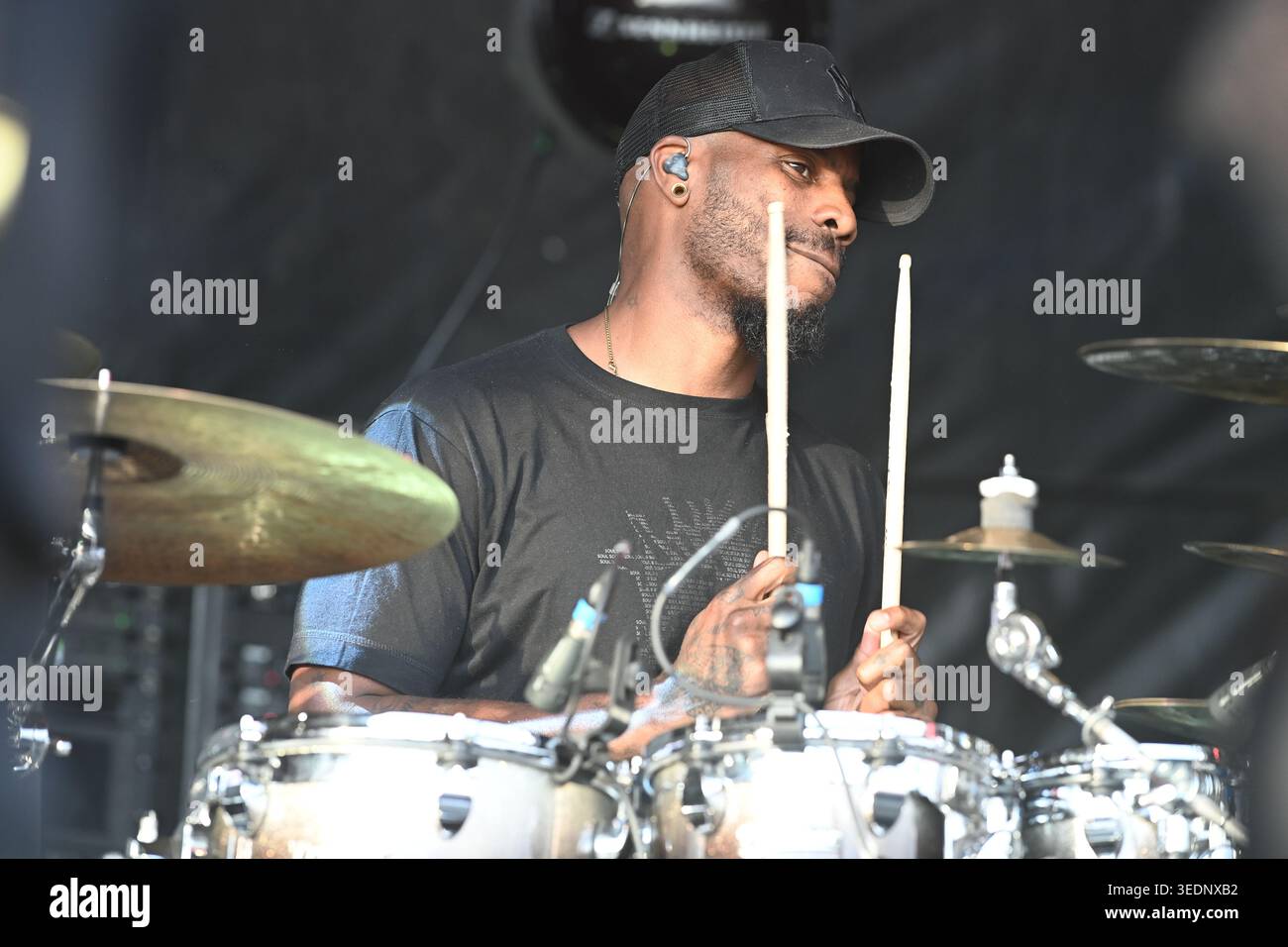 Soul II Soul se produit sur scène au GuilFest 2025 à Guildford le 5 juillet 2025. Crédit : Andrew Blondell / Alamy. Banque D'Images