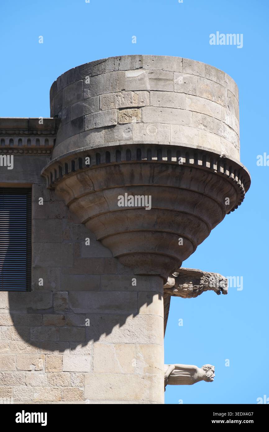 Détail du Palau del Lloctinent (Palais du Lieutenant) situé dans le quartier gothique de Barcelone, Espagne Banque D'Images